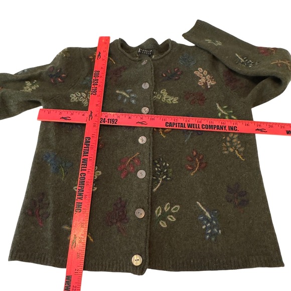 Carole Little Vintage 100% Wool Cardigan Gray/Green Embroidered Leaf Size M - Picture 3 of 9